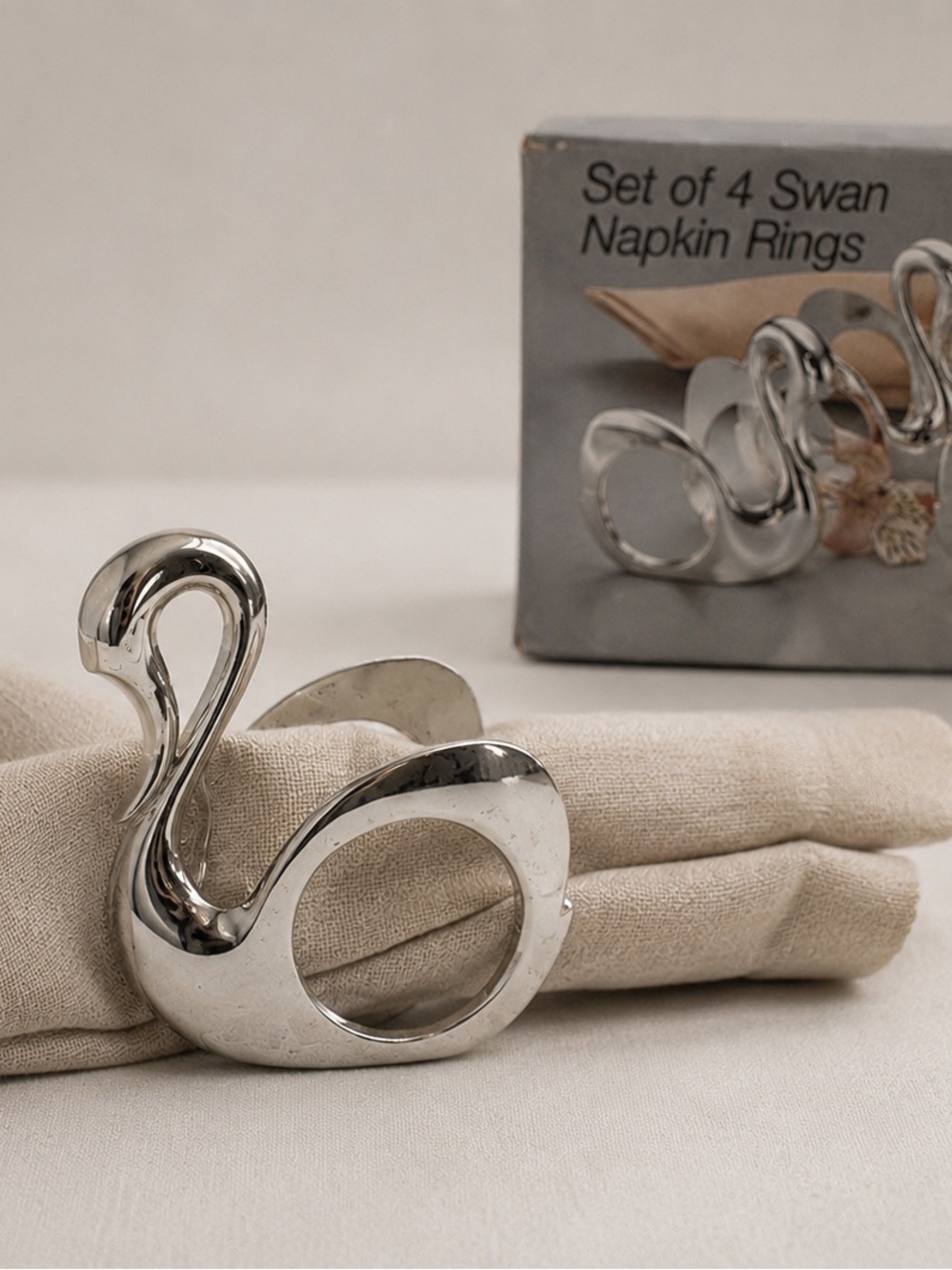 Swan Napkin Ring - Silver Tone